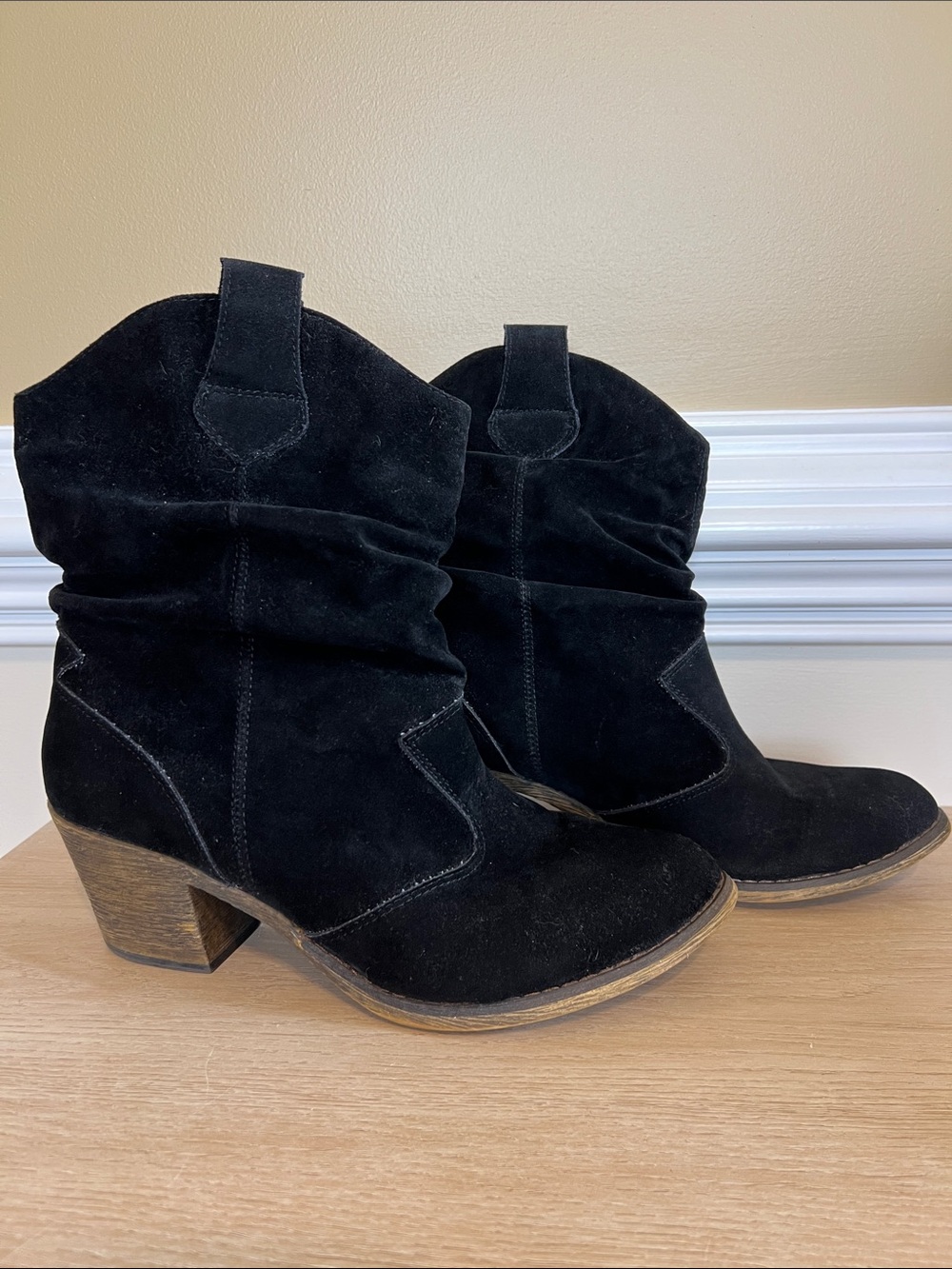 Black Faux Suede Mid-Heel Western Booties - Women